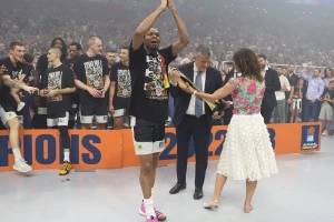 Pogledajte nove dresove Partizana!